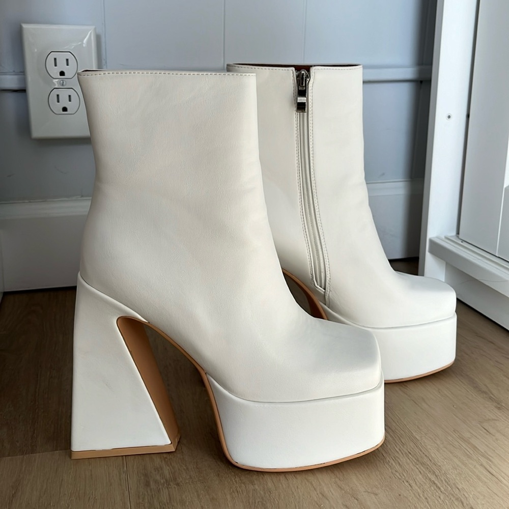 wetkiss White Platform Boots